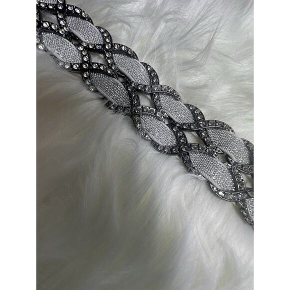 NWOT: Stretch Rhinestone Silver Belt - Picture 2 of 7